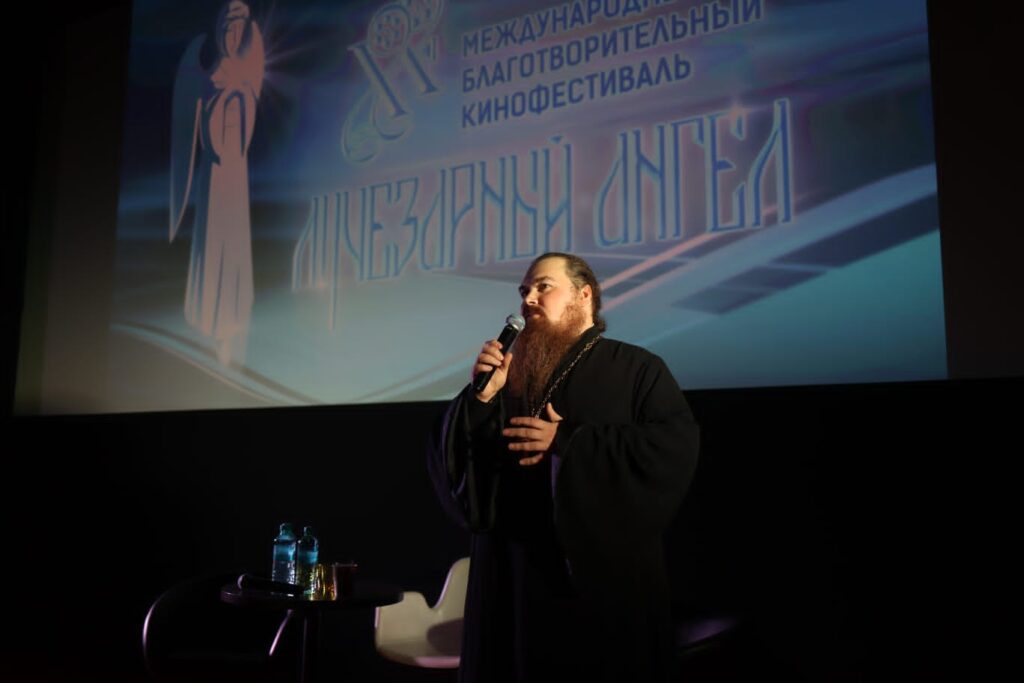 3 ноября в рамках кинофестиваля "Лучезарный Ангел" состоялся показ фильма "Фагот".