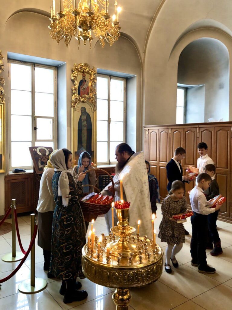 14 января - праздник Обрезания Господня и день памяти свт. Василия Великого.